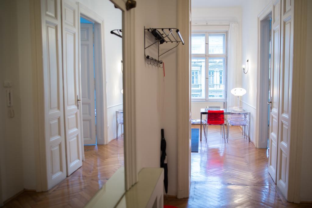 Jokai Ter Appartement Boedapest Buitenkant foto